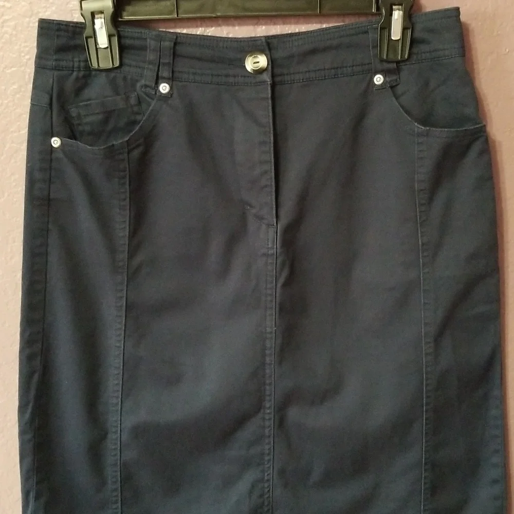 Laura Scott Skirt - Picture 2 of 10